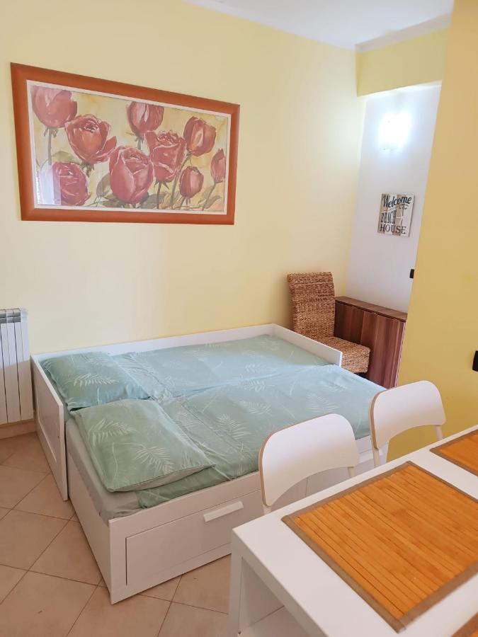 Beach Apartment Raffaello Savona Exterior foto